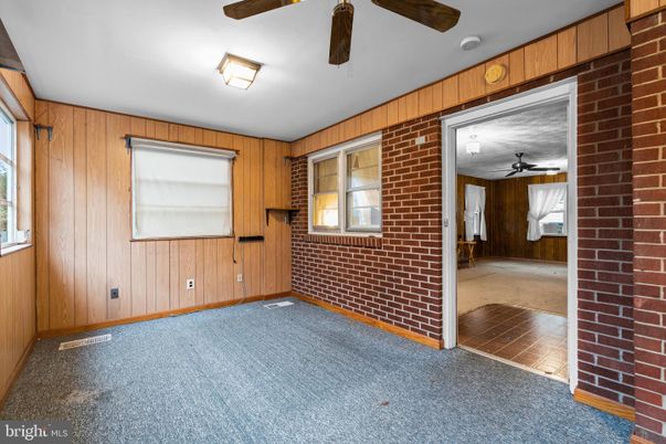 Empty room, Interior, Stone Walls, Wooden Walls