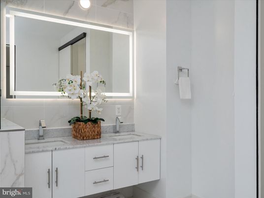 Bathroom, Interior, Marble Walls