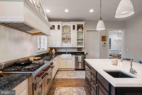 Chandelier, Interior, Kitchen, Pendant Lights, Recessed Lighting, Stainless Steel Appliances, Wood Texture Flooring