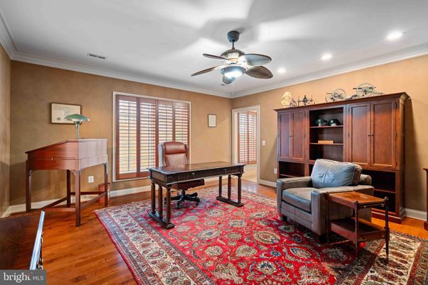Home Office, Interior, Recessed Lighting, Wood Texture Flooring