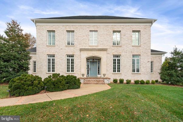 Exterior, Facade, Brick Facade, Georgian