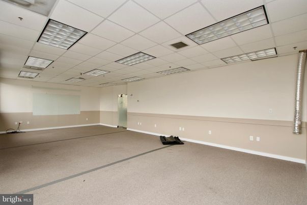 Empty room, Fitness Equipment, Interior, Recessed Lighting