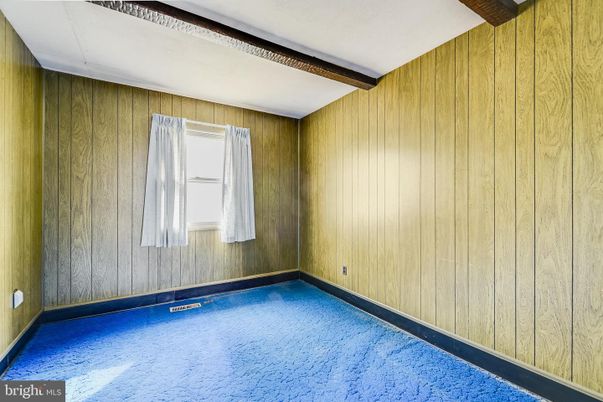 Empty room, Interior, Wooden Beams
