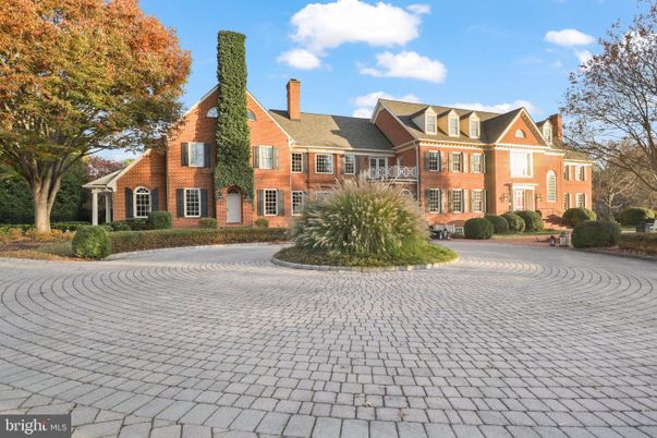 Exterior, Facade, Brick Facade, French Provincial