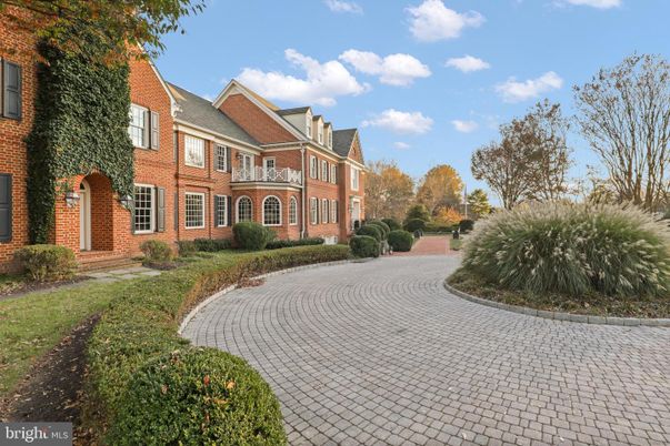 Exterior, Facade, Brick Facade, French Provincial