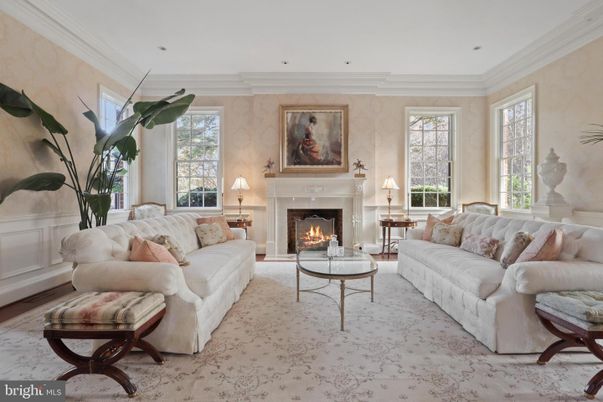 Fireplace, Interior, Living room, Recessed Lighting