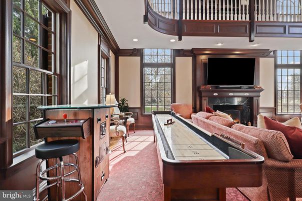 Fireplace, Interior, Living room, Recessed Lighting