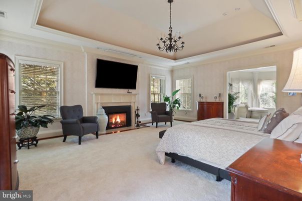 Bedroom, Fireplace, Interior, Pendant Lights