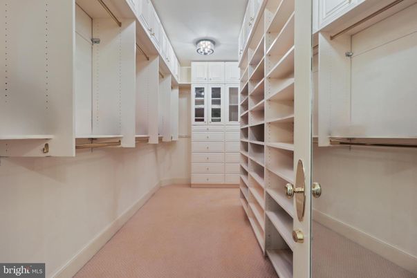 Interior, Walk-in Closets