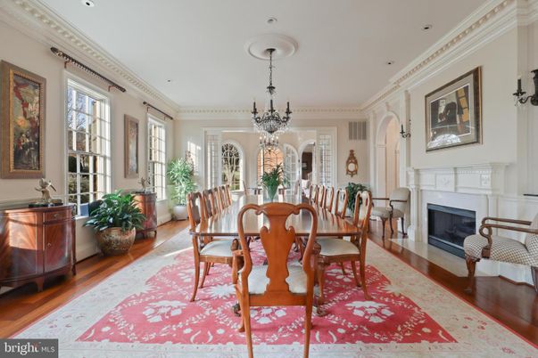 Chandelier, Dining room, Fireplace, Interior, Recessed Lighting, Wood Texture Flooring