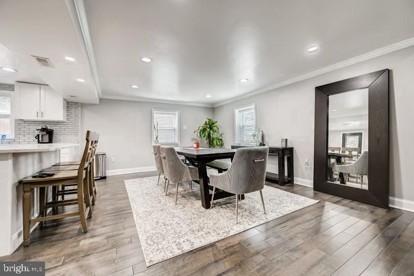 Dining room, Interior, Recessed Lighting, Wood Texture Flooring