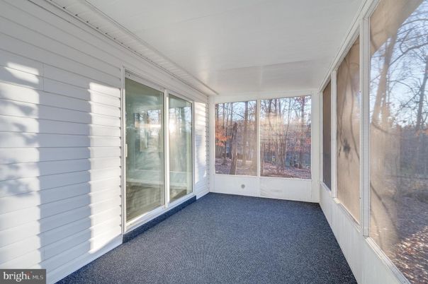 Empty room, Interior, Sun Room