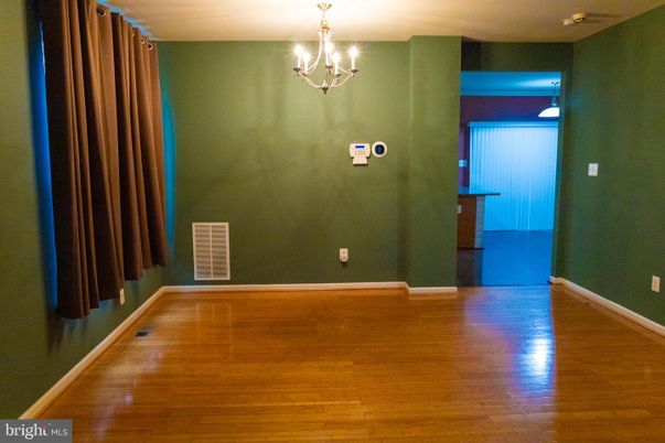 Chandelier, Empty room, Interior, Wood Texture Flooring
