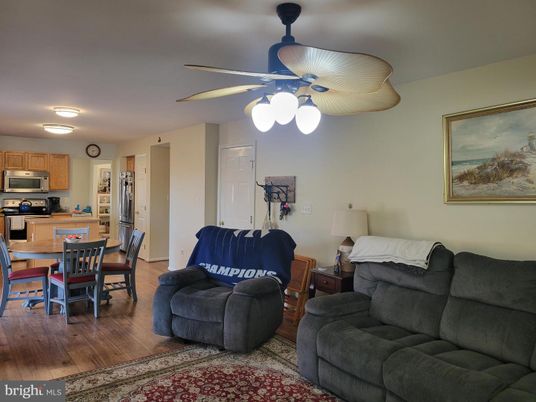 Dining room, Interior, Kitchen, Living room, Stainless Steel Appliances, Wood Texture Flooring
