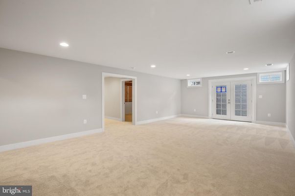 Empty room, Interior, Recessed Lighting