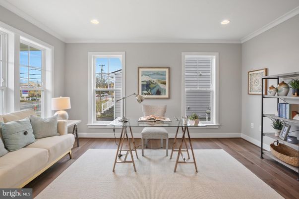 Home Office, Interior, Recessed Lighting, Wood Texture Flooring
