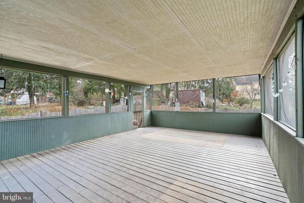 Interior, Sun Room, Wood Texture Flooring