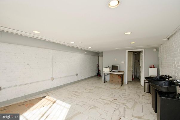 Interior, Marble, Recessed Lighting