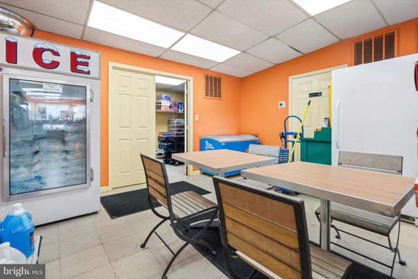 Dining room, Interior