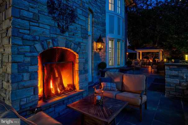 Exterior, Fireplace
