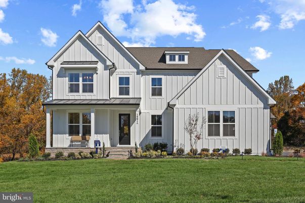 Exterior, Facade, Farmhouse