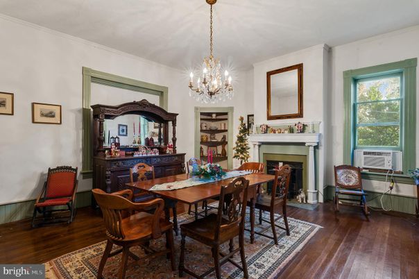 Chandelier, Dining room, Fireplace, Interior, Wood Texture Flooring