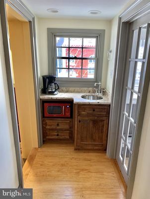 Bathroom, Interior, Recessed Lighting, Wood Texture Flooring