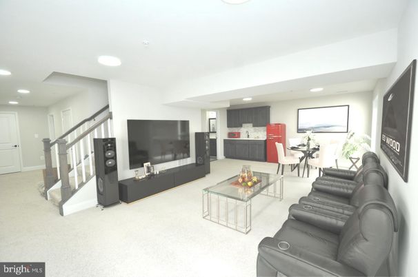 Dining room, Interior, Living room, Recessed Lighting