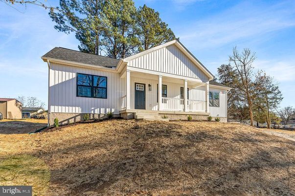 Backyard, Exterior, Facade, Farmhouse