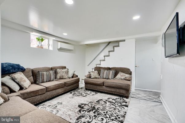 Interior, Living room, Marble, Recessed Lighting