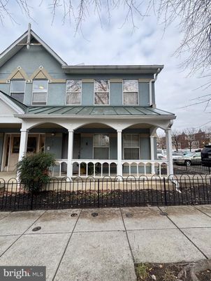 Exterior, Facade, American Craftsman