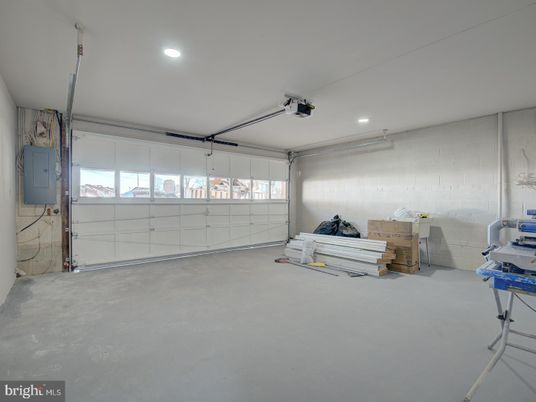 Garage, Interior, Recessed Lighting