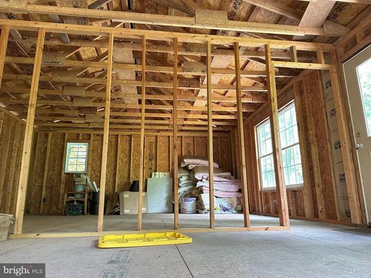 Empty room, Interior, Wooden Beams, Wooden Walls