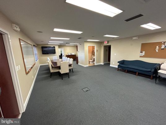 Dining room, Interior, Recessed Lighting