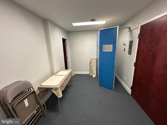 Elevator, Interior, Recessed Lighting