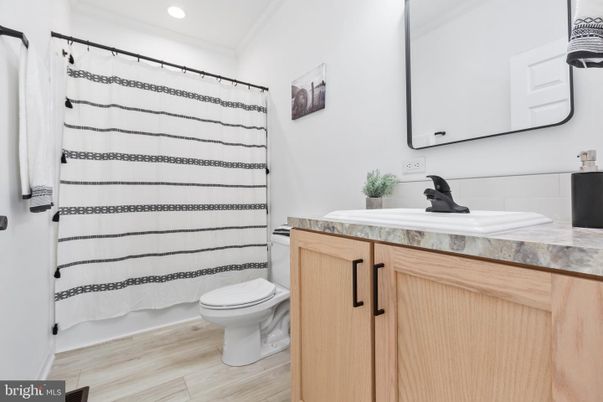 Bathroom, Interior, Recessed Lighting, Wood Texture Flooring