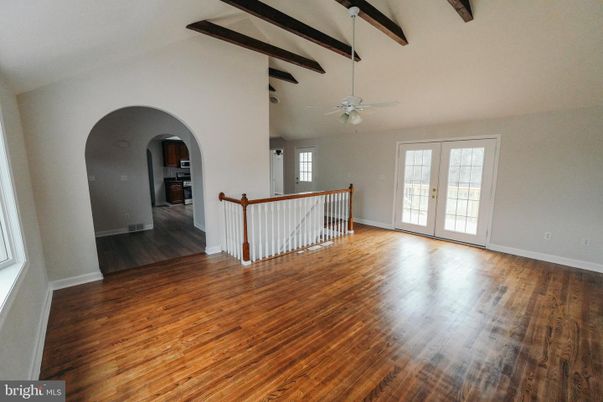 Empty room, Interior, Wooden Beams, Wood Texture Flooring