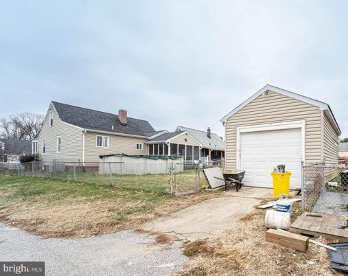Backyard, Detached Garage, Exterior