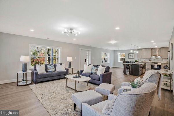Dining room, Interior, Kitchen, Living room, Pendant Lights, Recessed Lighting, Stainless Steel Appliances, Wood Texture Flooring