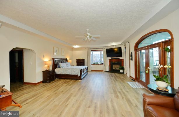 Bedroom, Fireplace, Interior, Wood Texture Flooring