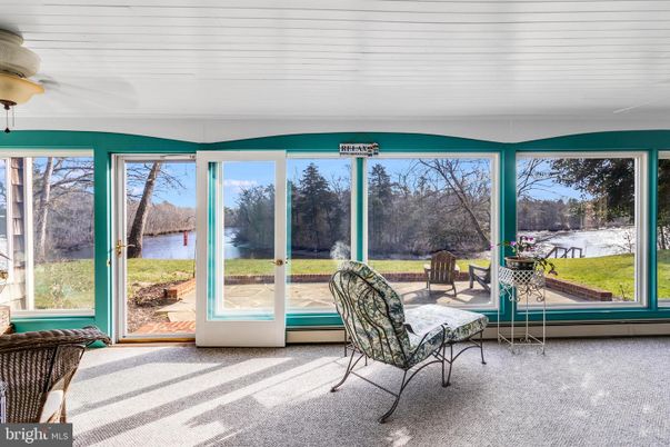 Interior, Sun Room, Water
