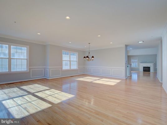 Empty room, Interior, Pendant Lights, Recessed Lighting, Wood Texture Flooring