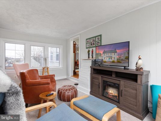 Fireplace, Interior, Living room