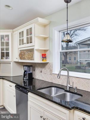 Interior, Kitchen, Pendant Lights, Recessed Lighting