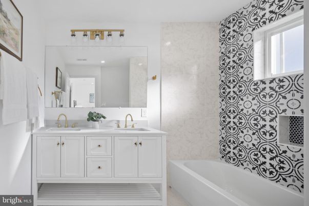 Bathroom, Dual Sink Vanities, Interior, Marble Walls