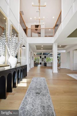 Interior, Pendant Lights, Recessed Lighting, Wood Texture Flooring