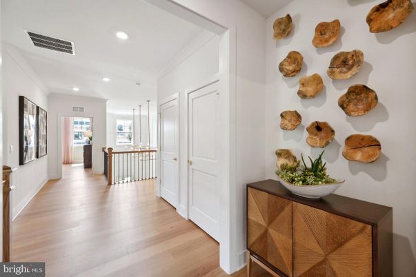 Interior, Pendant Lights, Recessed Lighting, Wood Texture Flooring