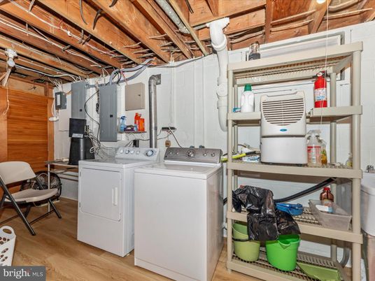 Interior, Washer, Wooden Beams, Wooden Ceilings, Wood Texture Flooring