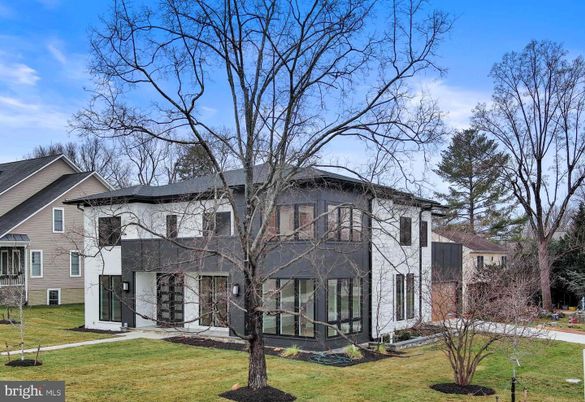 Backyard, Exterior, Facade, French Provincial