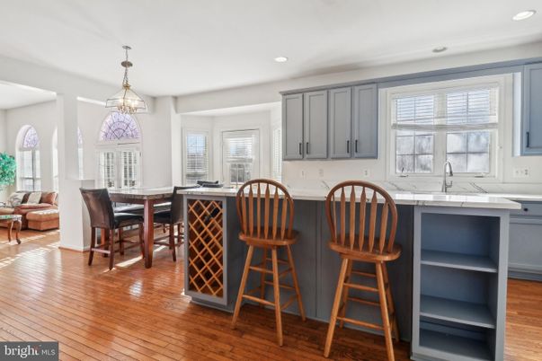 Dining room, Interior, Kitchen, Pendant Lights, Recessed Lighting, Wood Texture Flooring